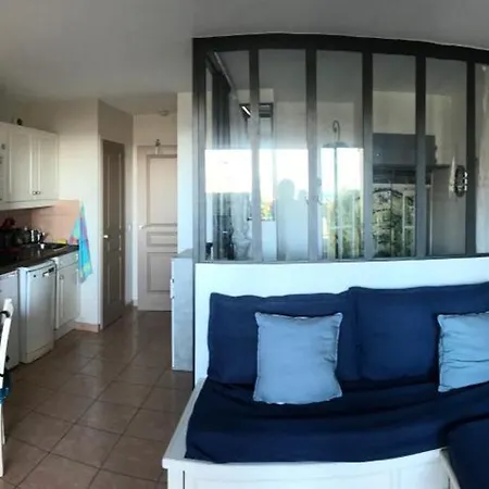 Διαμέρισμα T2 Vue Avec Et Piscine Front De