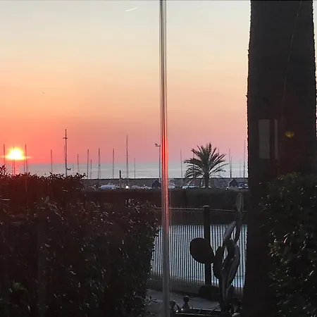 T2 Vue Avec Et Piscine Front De * Six-Fours-les-Plages